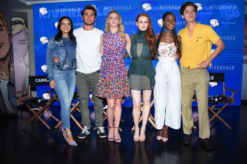 Camila Mendes, KJ Apa, Lili Reinhart, Madelaine Petsch, Ashleigh Murray and Cole Sprouse Riverdale Cast 2017