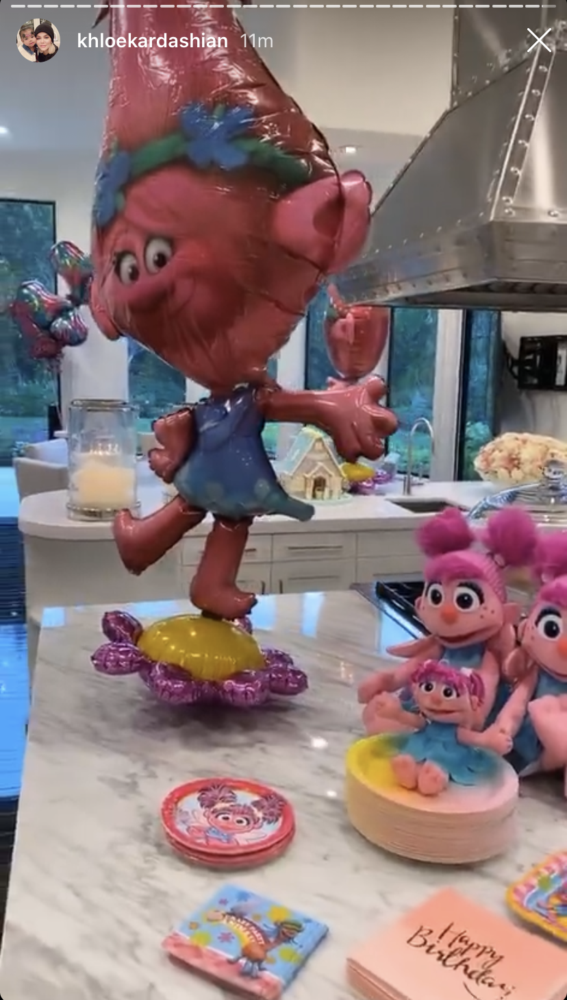 true-thompson-easter-second-birthday-inside-look