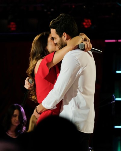 Trevor Holmes and Jamie Gabrielle Kiss on Bachelor Listen to Your Heart