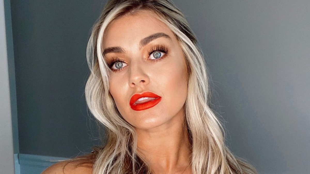 Lindsay Arnold Pregnant