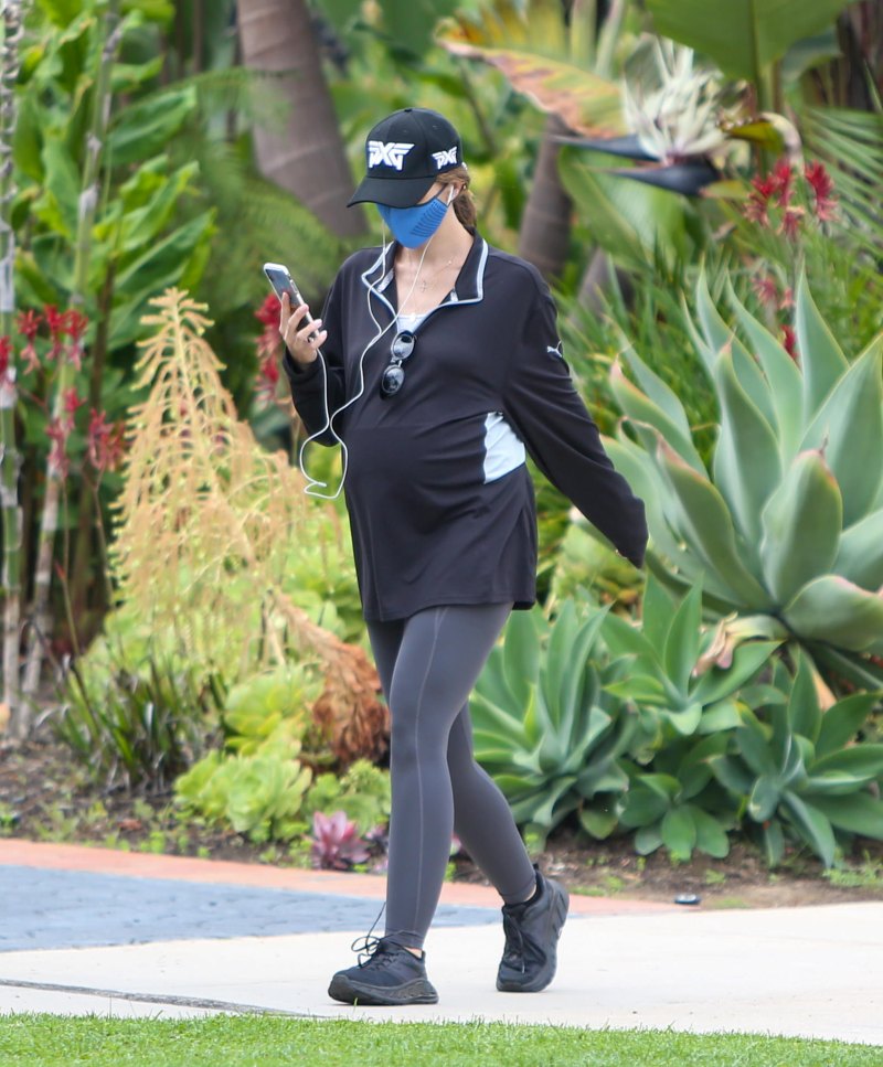 Katherine Schwarzenegger Baby Bump