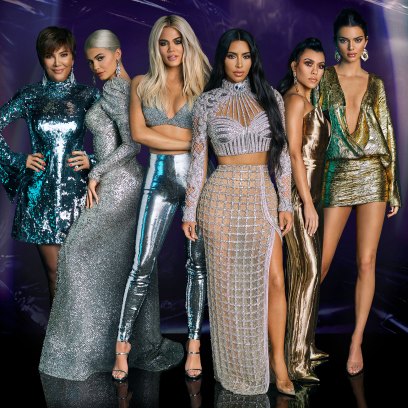 Kylie-Jenner-Is-the-Richest-Kardashian-Jenner-Cast-Photo