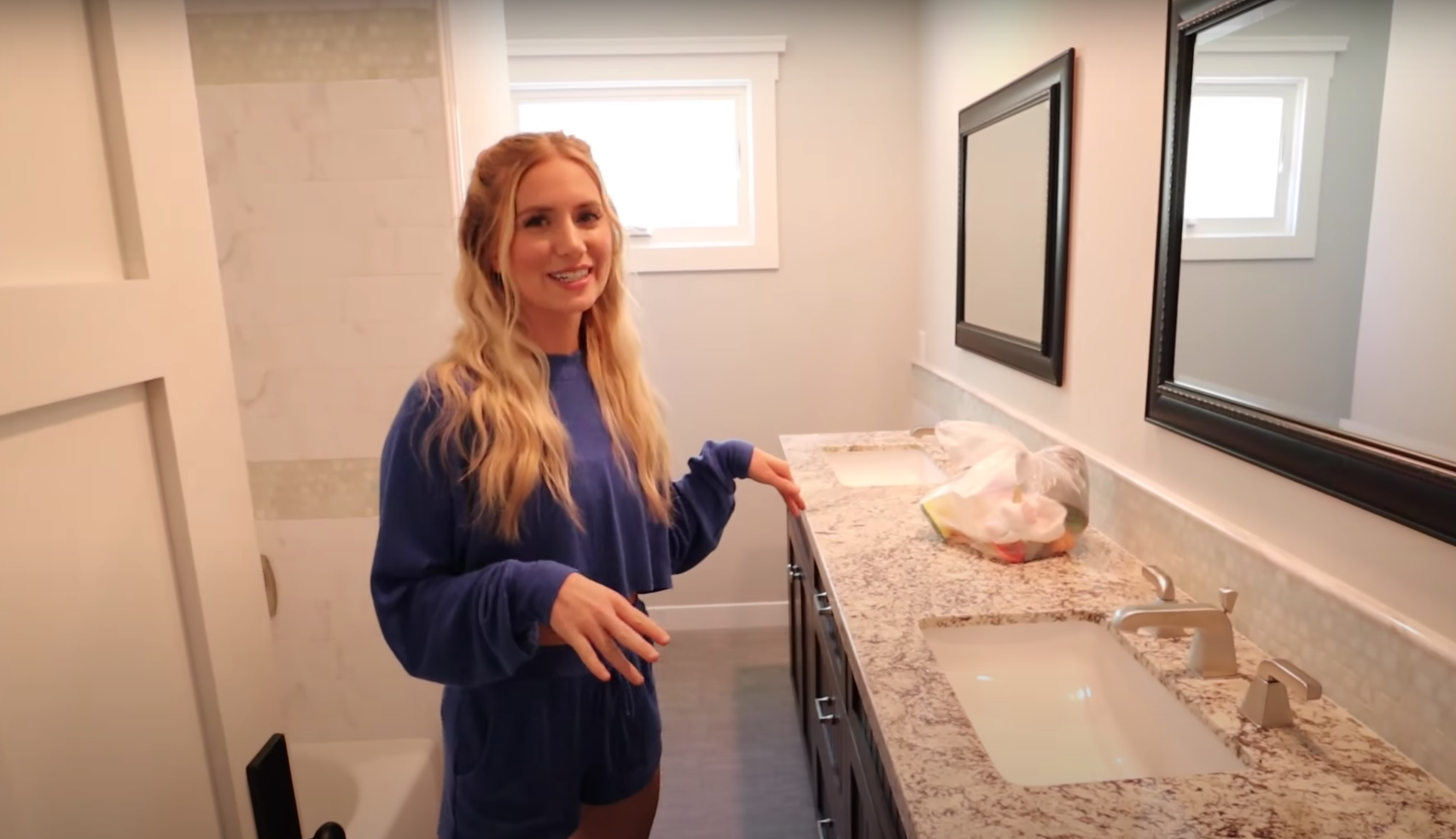 Bachelor Arie Luyendyk and Lauren Burnham House Tour Guest Bathroom