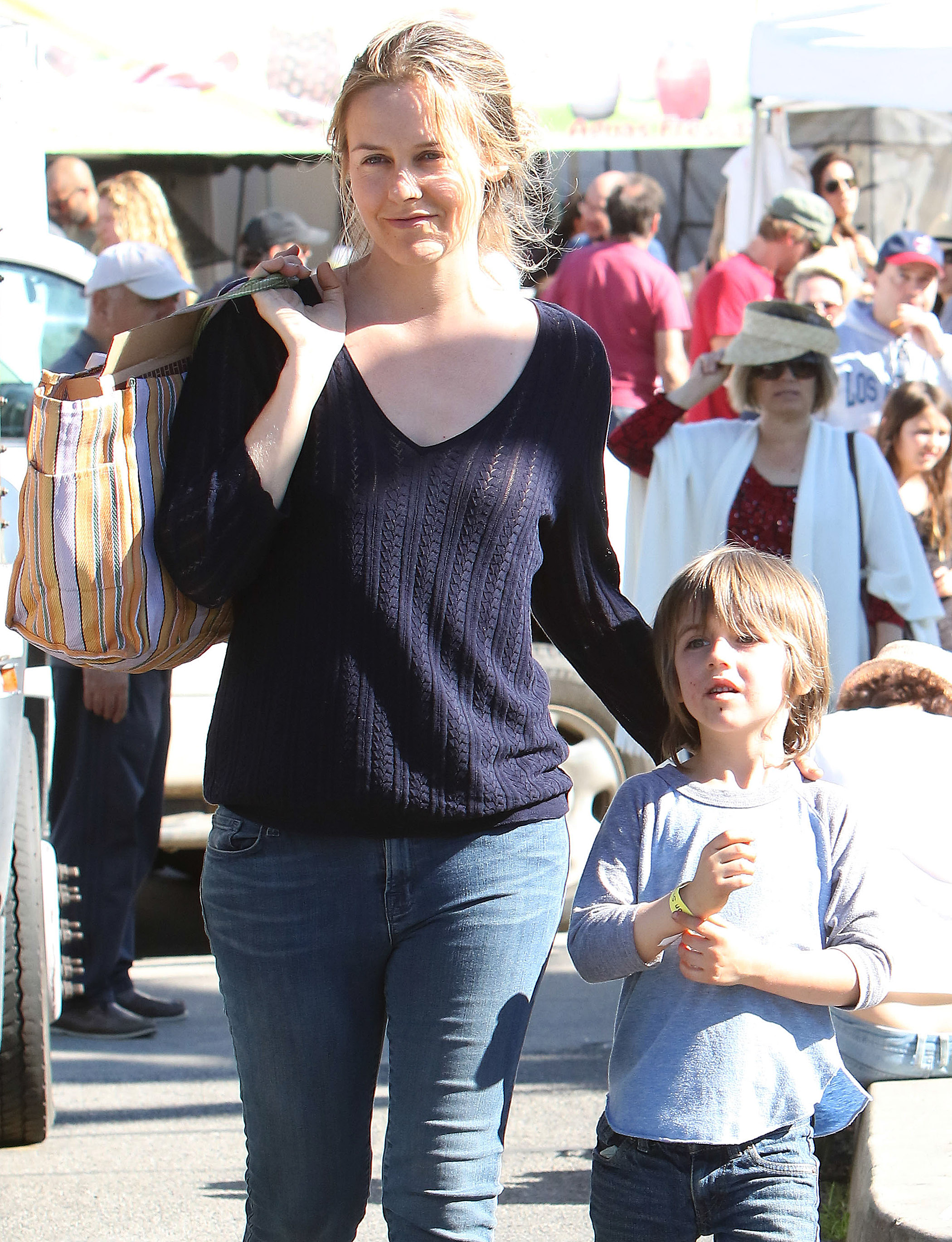 alicia-silverstone-son-bear-blue