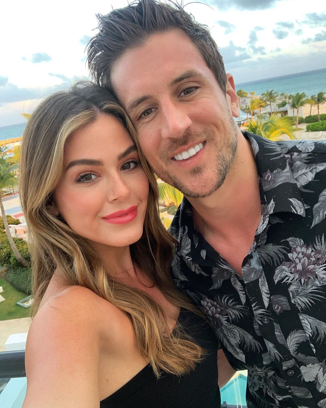 Bachelorette JoJo Fletcher and Jordan Rodgers Selfie