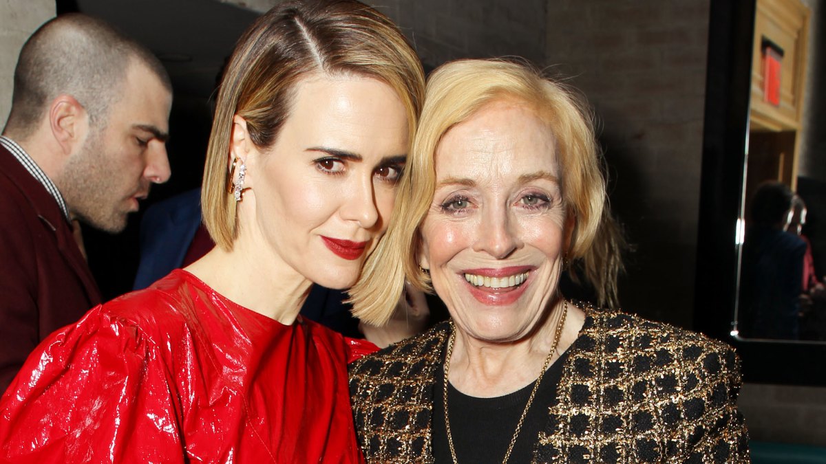 Sarah Paulson and Holland Taylor’s Cutest Photos as a Couple, Relationship Timeline