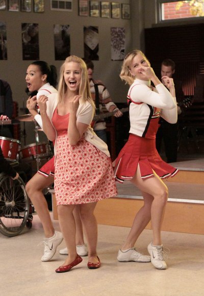Naya Rivera, Dianna Agron, Heather Morris on Glee Singing