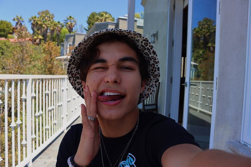 The Sway House Members