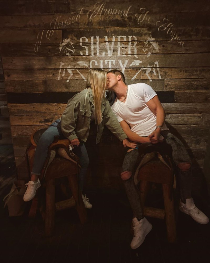 Juliette Porter Kisses Boyfriend Sam Logan Cutest Photos