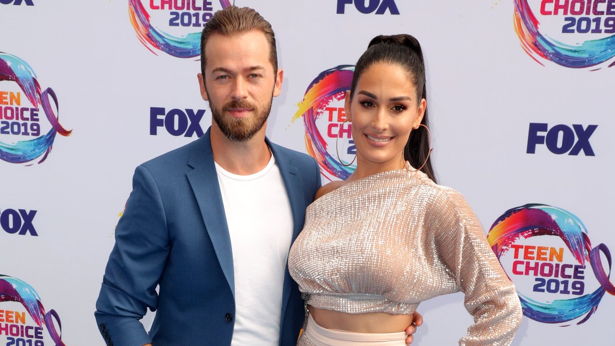 Nikki Bella and Fiance Artem Chigvintsev Pose on Red carpet