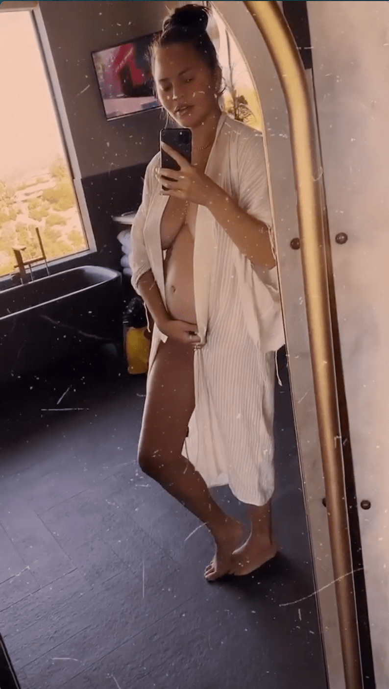 Chrissy Teigen Baby Bump