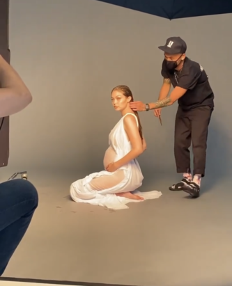 Gigi Hadid Baby Bump Photos