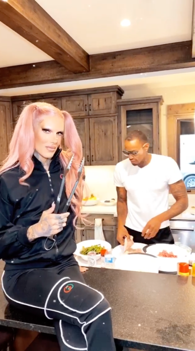 Jeffree Star Cooks With Rumored Boyfriend Andre Mahold Amid Ex Drama