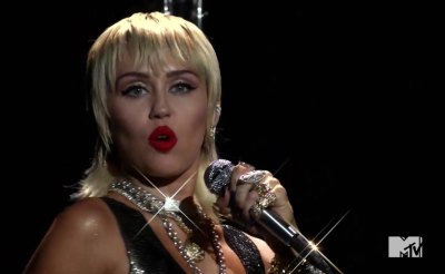 Miley Cyrus Performance 2020 VMAs Performance