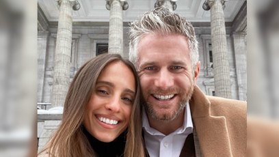 bachelor vanessa grimaldi engaged joshua wolfe