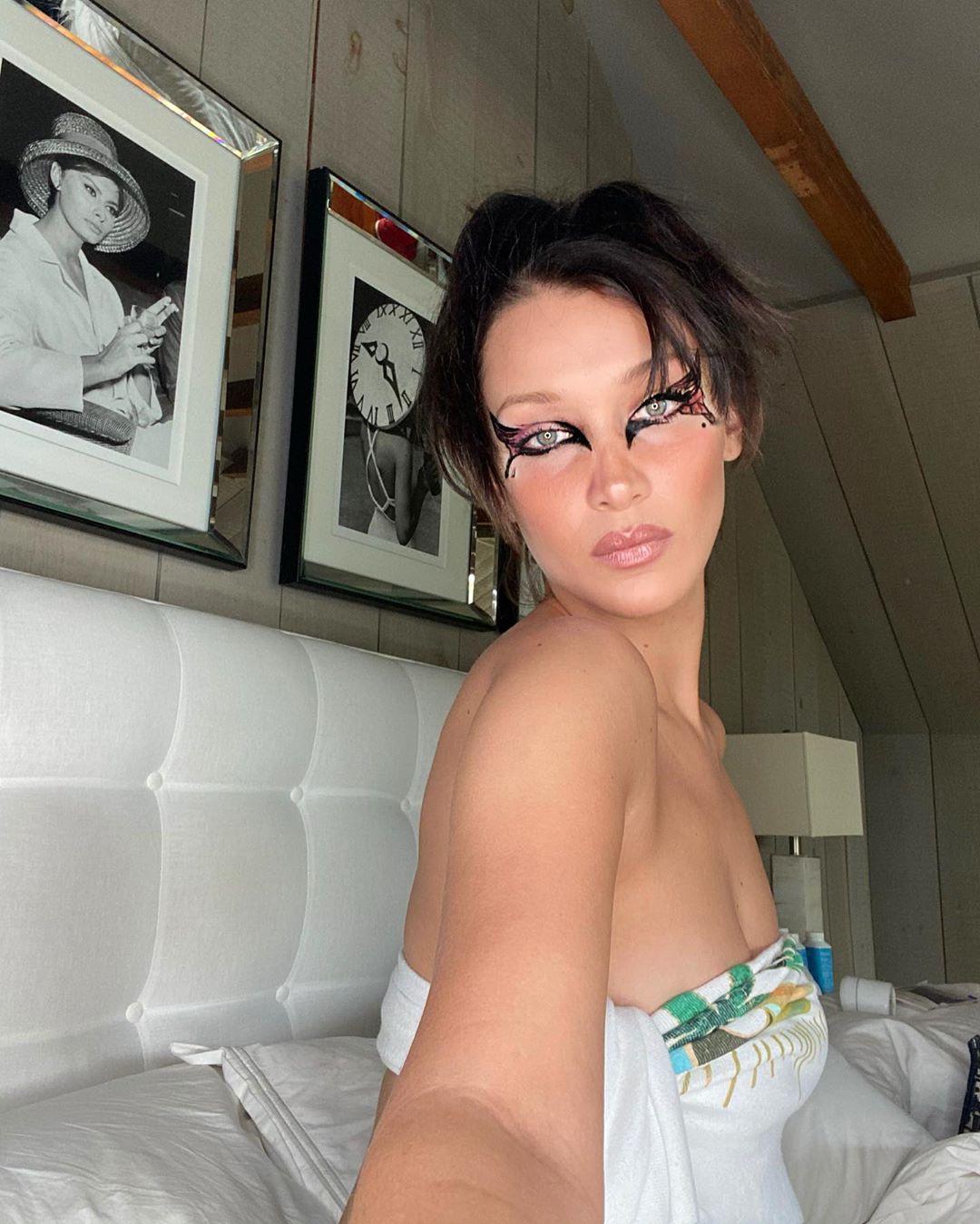 bella-hadid-does-makeup-quarantine-pennsylvania-farm-ig