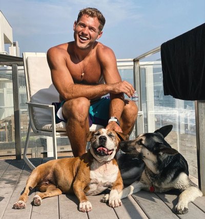 Colton Underwood Reacts to Body-Shaming Troll About 'Losing Weight'