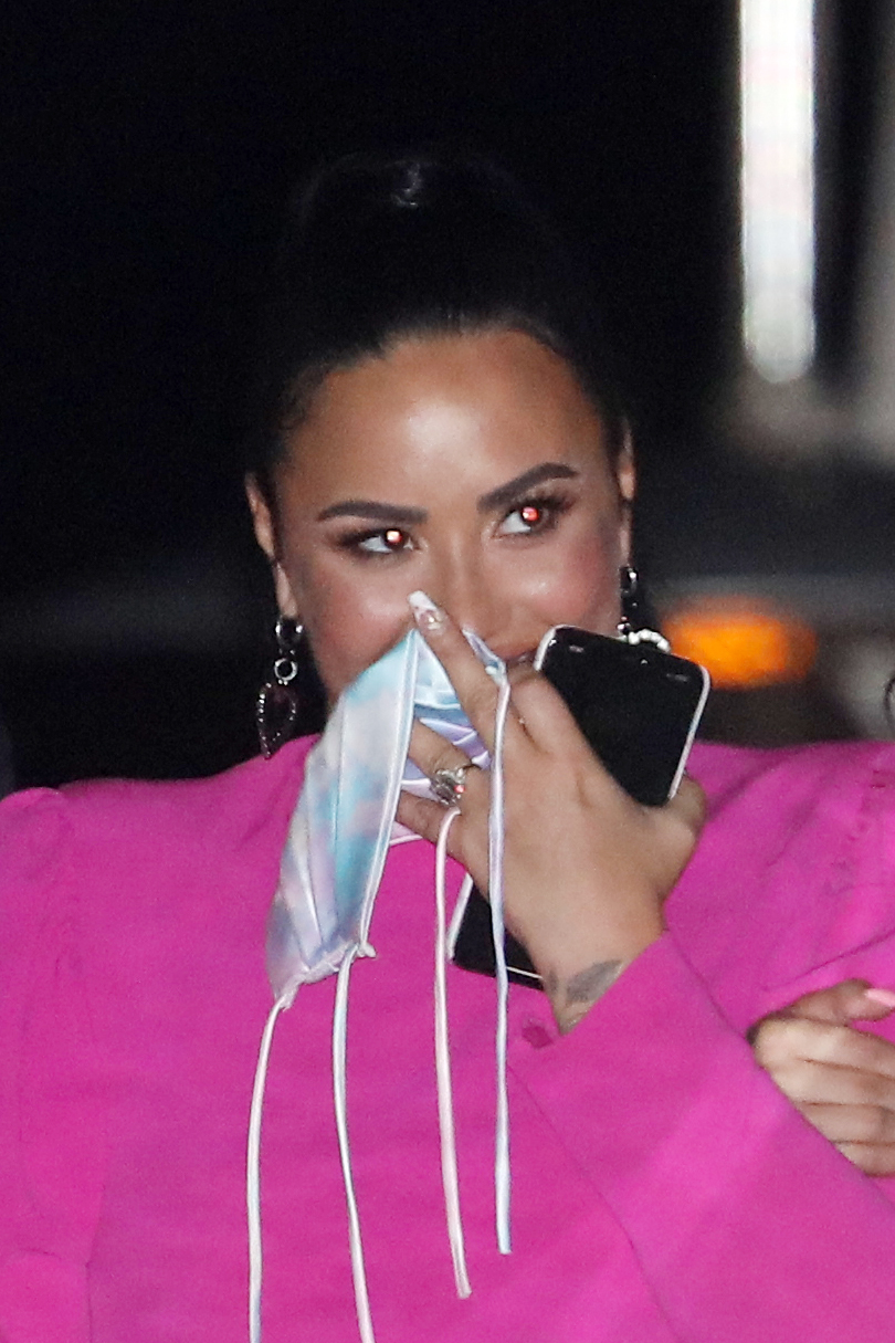 demi-lovato-max-ehrich-nikita-dragun-dinner