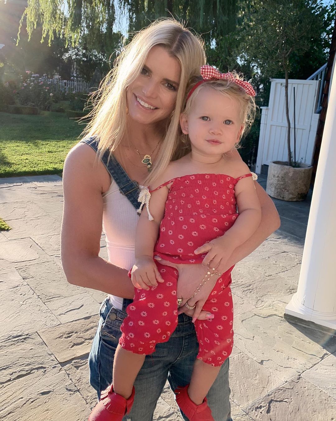 Jessica Simpson Flaunts Major Weight Loss Since Baby No. 3: Photo