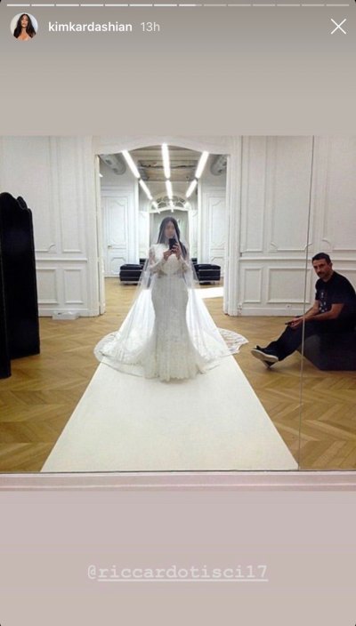 kim-kardashian-wedding-dress-kanye-west