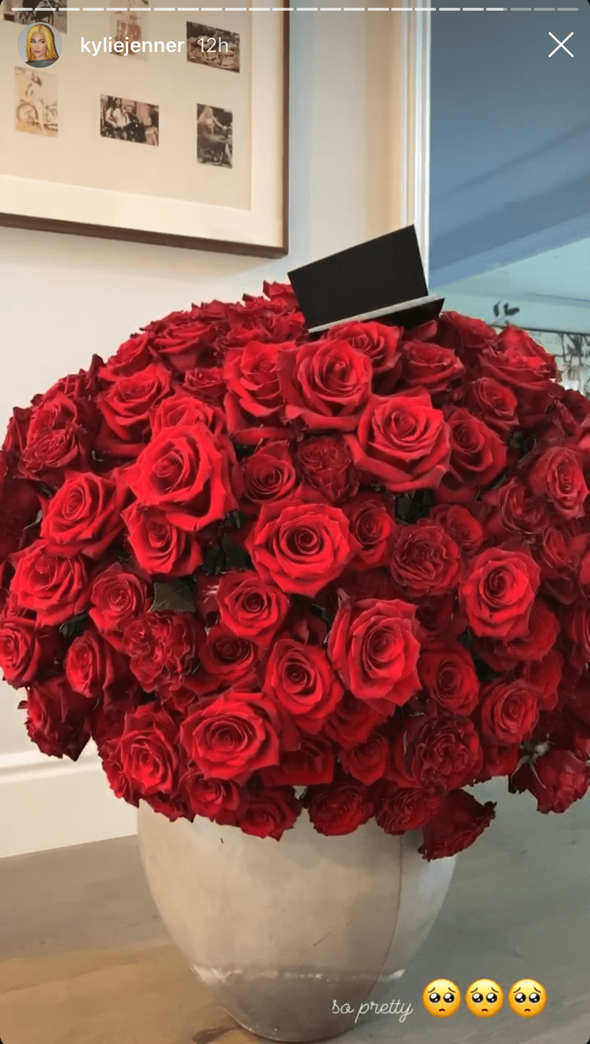 kylie-jenner-23rd-birthday-flowers