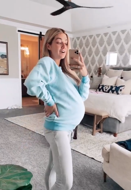 Lindsay Arnold Baby Bump Photos: See Her Pregnancy Pics So Far | Life ...