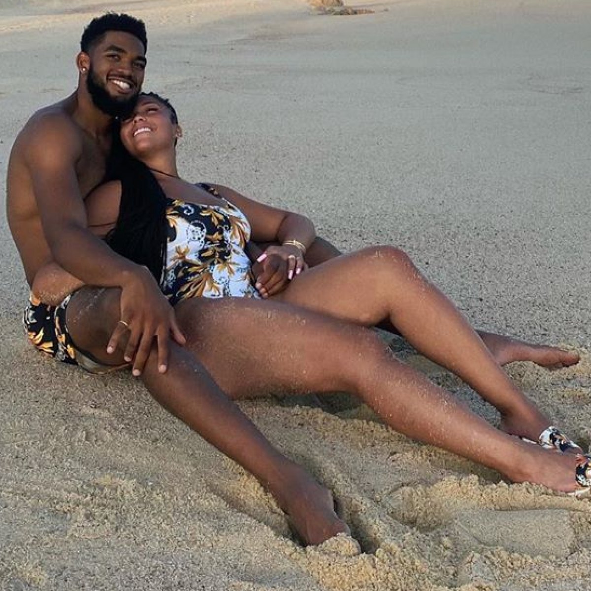 Black Couples Nude Beach - Jordyn Woods and Boyfriend Karl-Anthony Towns: Cutest Photos