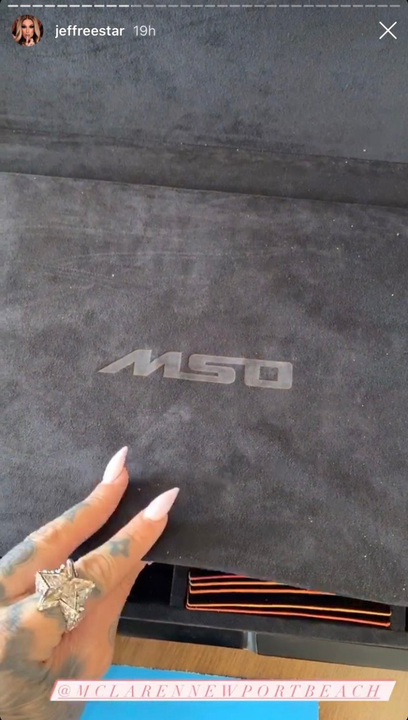 jeffree-star-boyfriend-andre-marhold-design-custom-cotton-candy-car