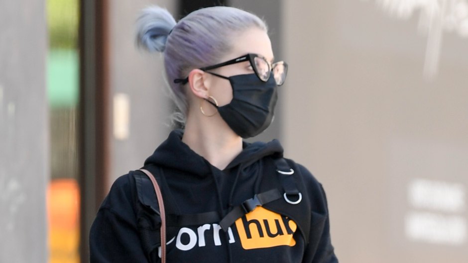 kelly-osbourne-shows-off-toned-tummy-amid-weight-loss