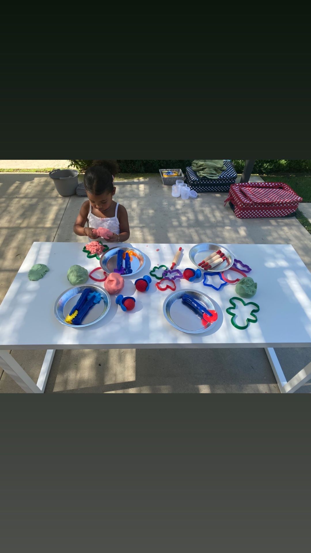 True Thompson Preschool Homeschool Art Class With Stormi Webster and Chicago West