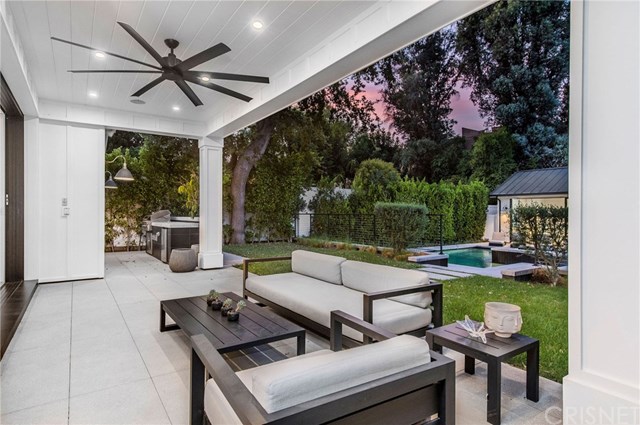 tati-westbrook-sherman-oaks-la-home-for-sale-tour-photos
