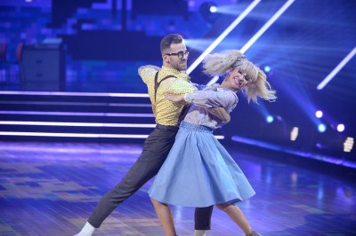 ARTEM CHIGVINTSEV, KAITLYN BRISTOWE Dancing With the Stars Tango 80s Week