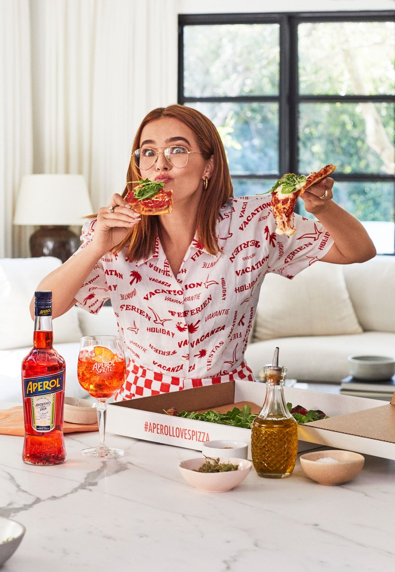 Zoey Deutch Enjoying Pizza and Aperol Spritz