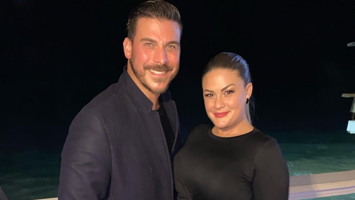 Vanderpump Rules Brittany Cartwright Baby Bump Photos With Jax Taylor