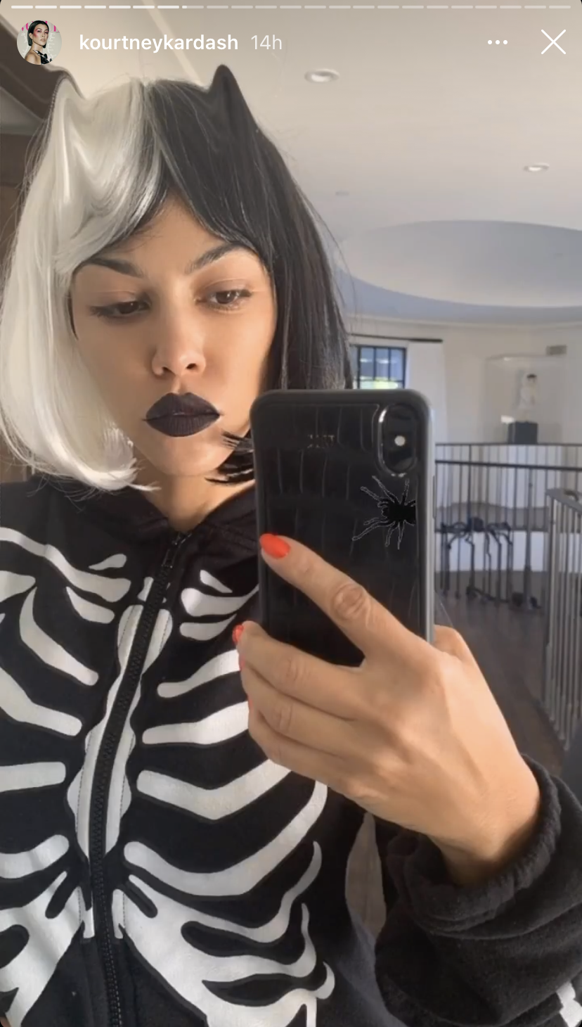 kourtney-kardashian-skeleton-costume-wig