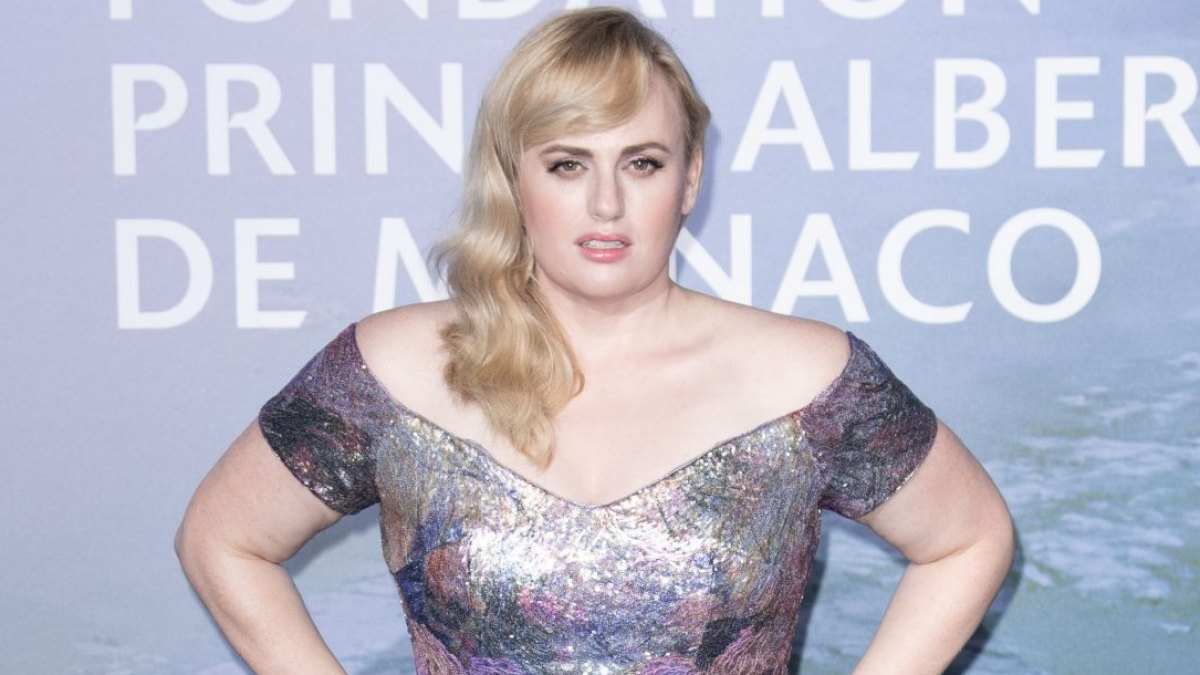 rebel-wilson-green-dress-weight-loss
