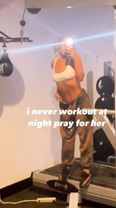 tana-mongeau-shows-off-abs-nighttime-workout