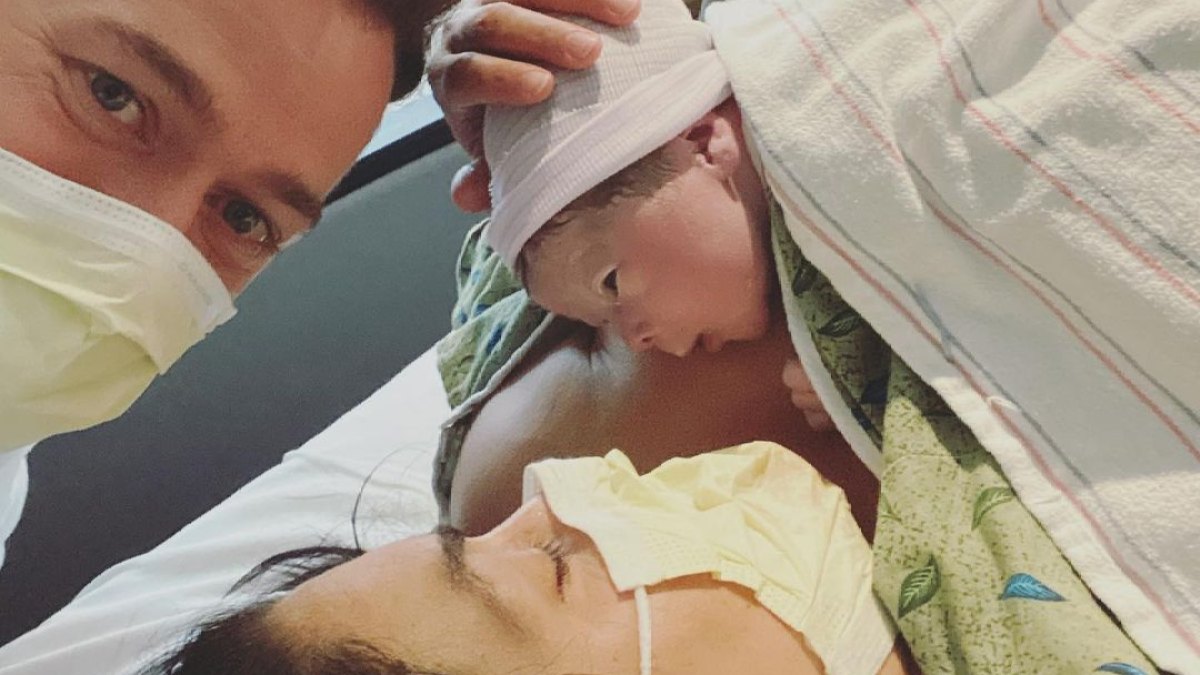 nikki-bella-gives-birth-matteo-artem-chigvintsev-rare-delivery-photos