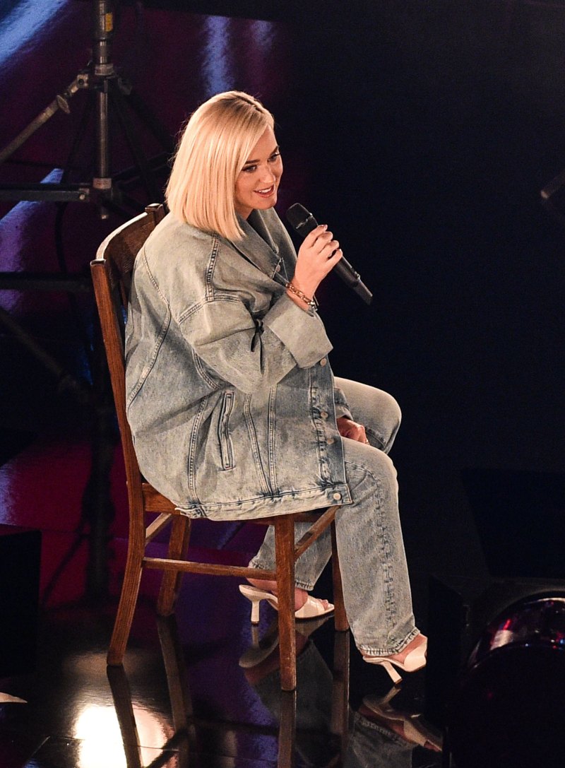 Must-See Moments From the 2020 American Music Awards 6