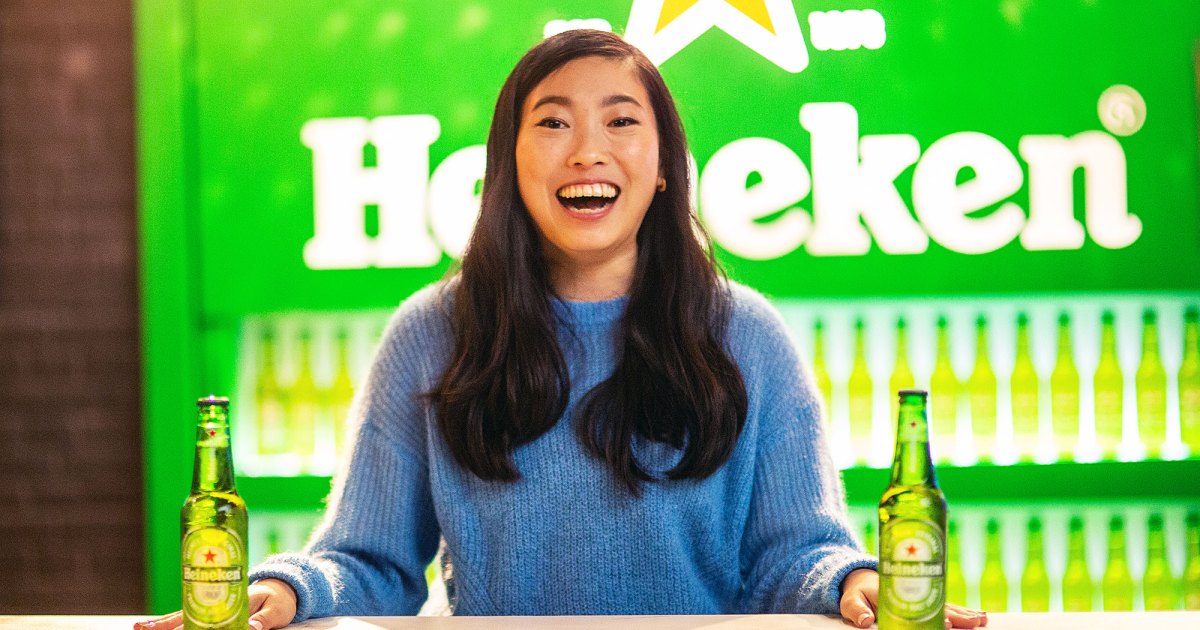 https://www.lifeandstylemag.com/wp-content/uploads/2020/12/Awkwafina-teams-up-with-Heineken-for-the-Bestie-Gift-Ever.jpg?crop=0px%2C0px%2C2000px%2C1051px&resize=1200%2C630&quality=86&strip=all