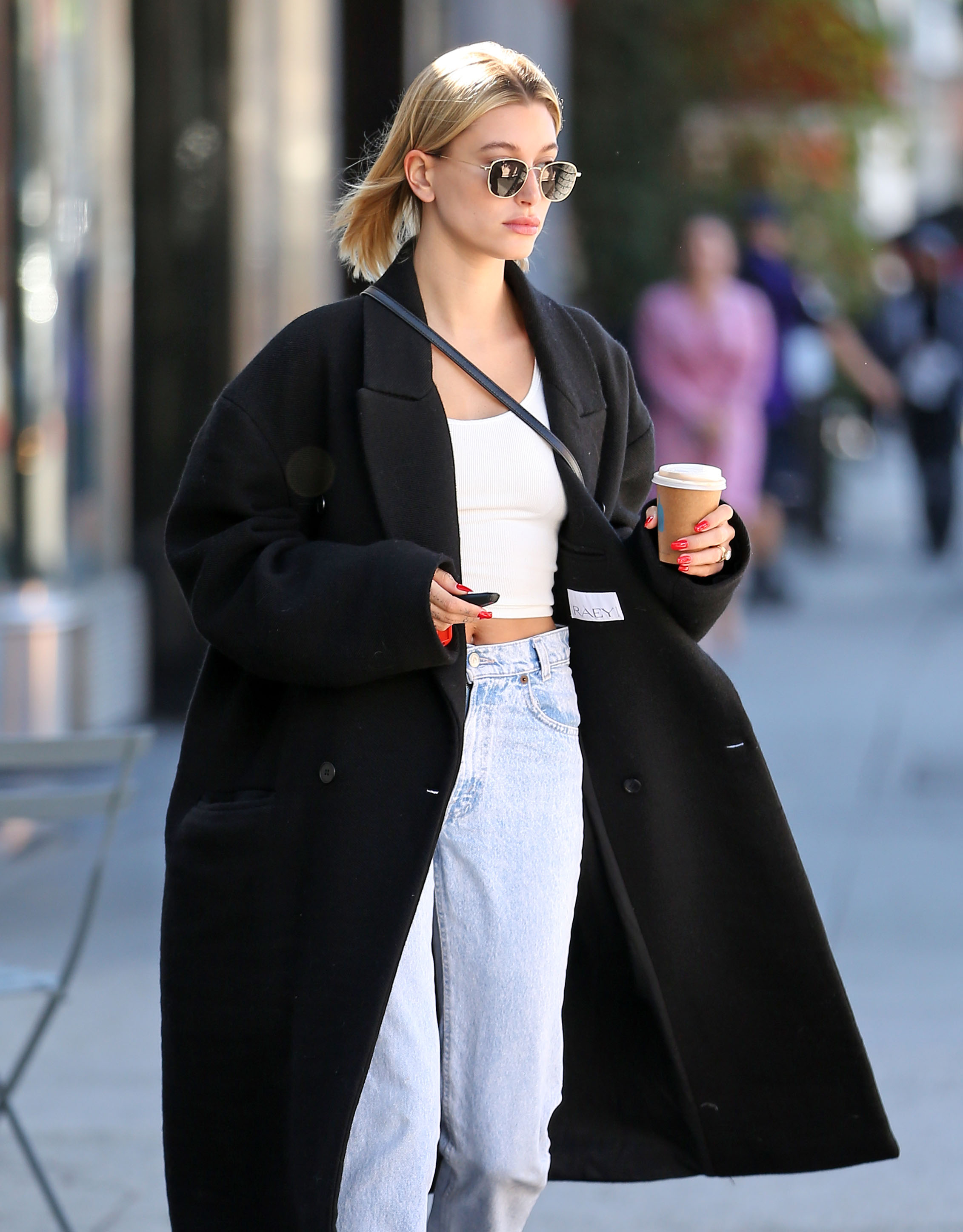 Hailey Baldwin Abs: Photos of the Model Wearing Crop Tops