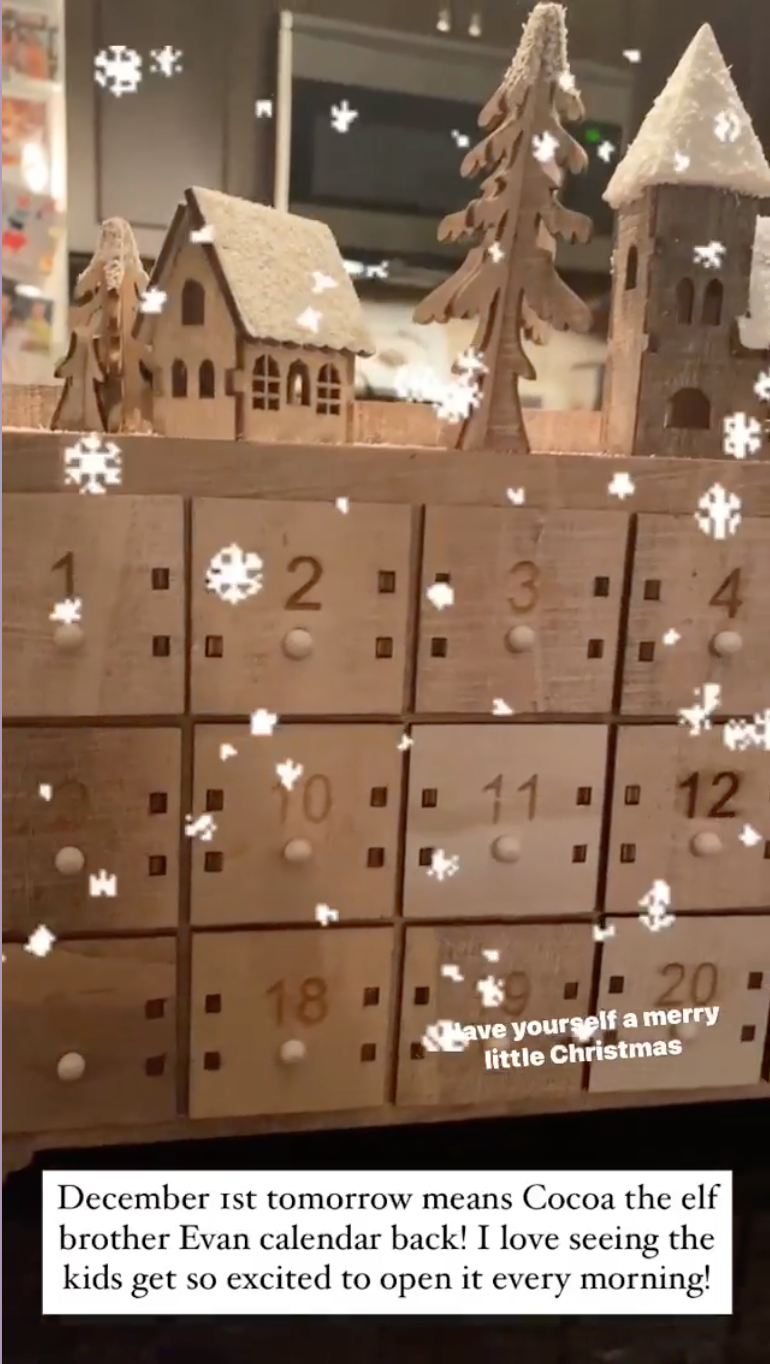 Christmas Decoration Ideas From Bachelor Nation: Home Photos Ali Fedotowsky