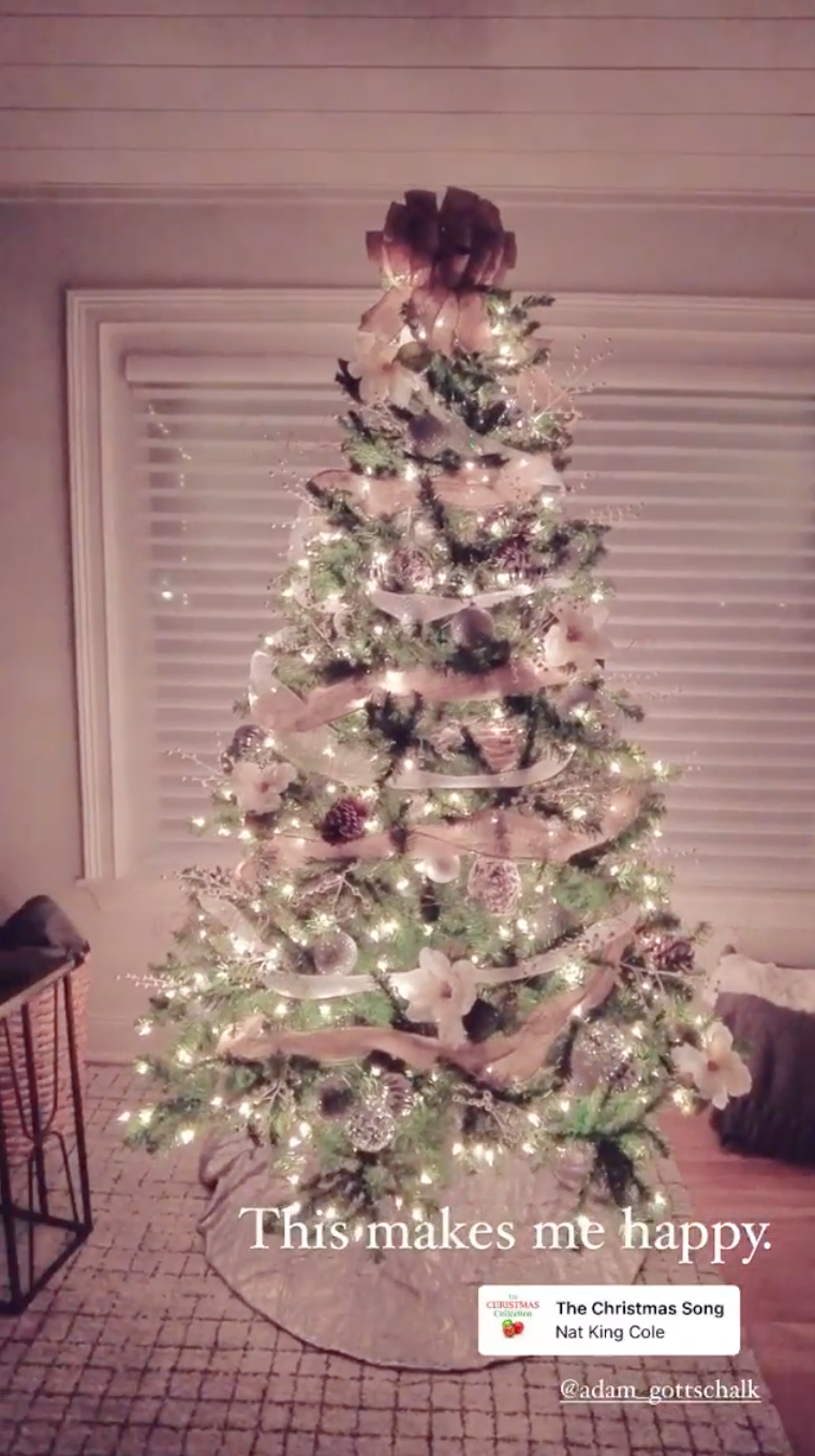 Christmas Decoration Ideas From Bachelor Nation: Home Photos Raven Gates