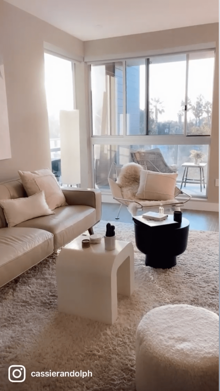 Cassie Randolph House Tour: 'Bachelor' Star's L.A. Apartment 1