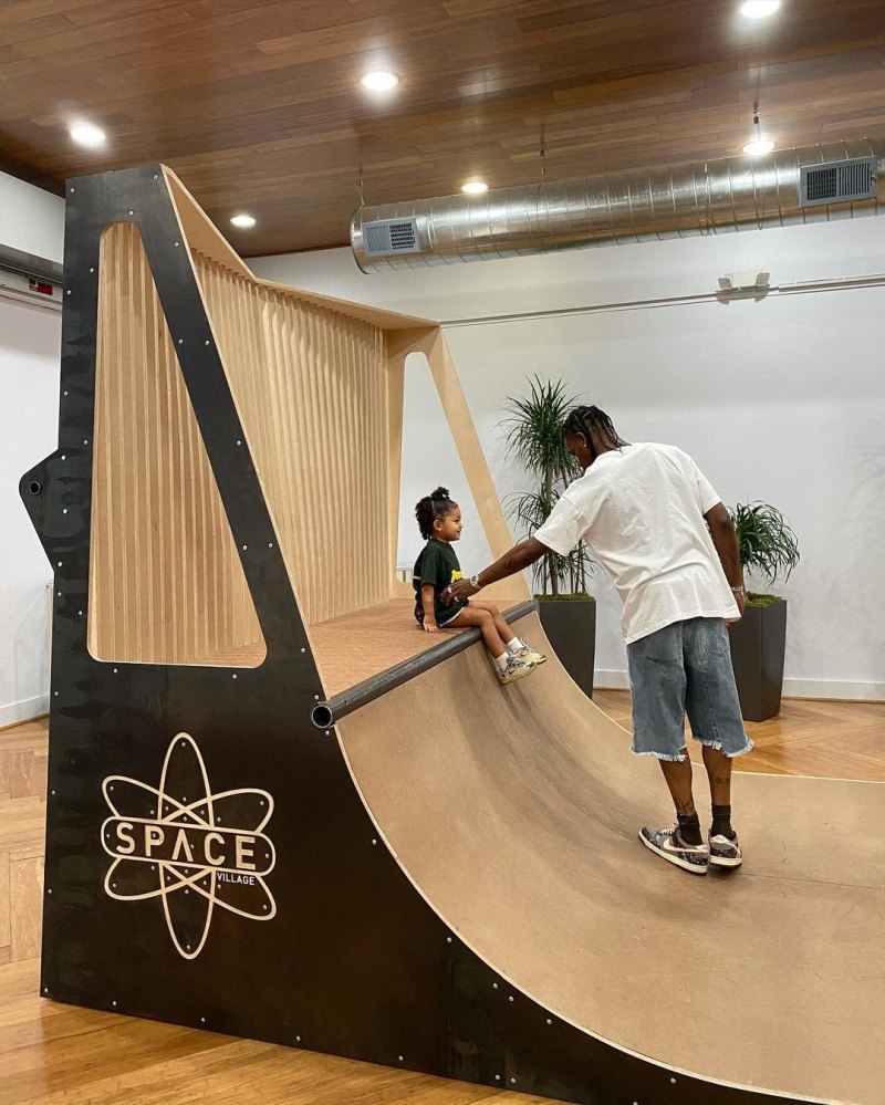 kylie-jenner-rare-photo-stormi-travis-scott-half-pipe-skate-shop
