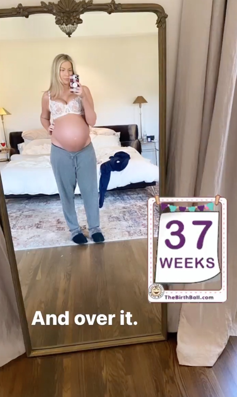 stassi-baby-bump