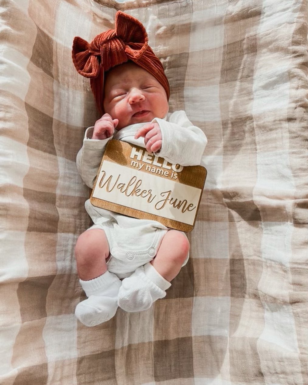 Chelsea Houska's Daughter Walker June DeBoer Photos: Baby No. 4 3