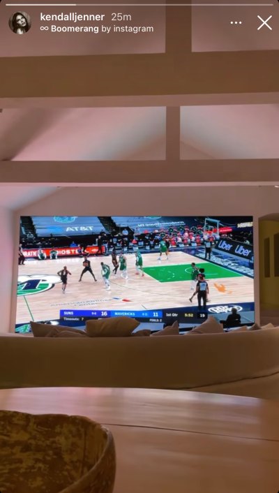 kendall-jenner-supports-devin-booker-basketball-game-at-home-ig