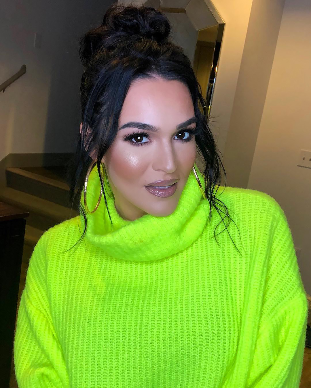 Bachelor Nation Supports Rachel Lindsay After She Deactivates Instagram Amid Bullying