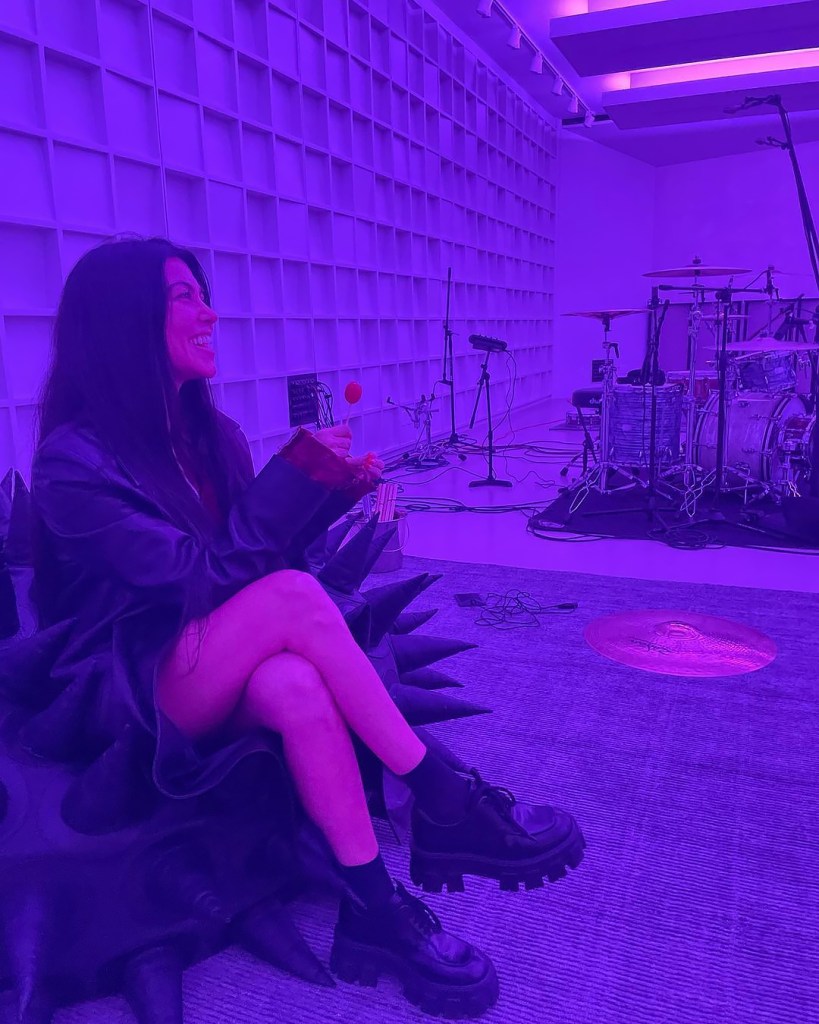 Kourtney Kardashian Visits the Studio With Boyfriend Travis Barker